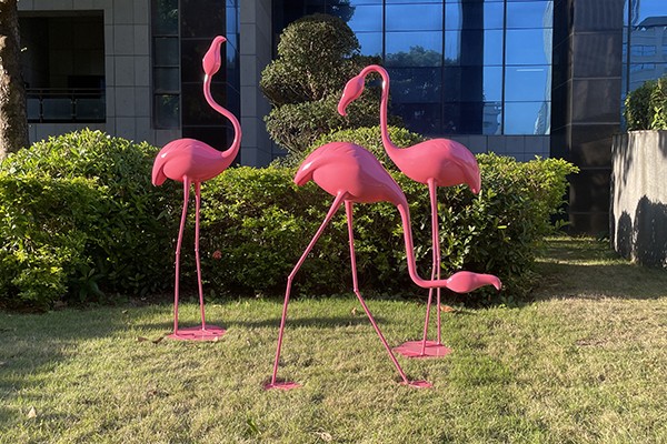 Pink Flamingo For Garden Decoration